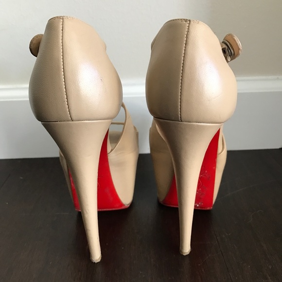 Christian Louboutin crisscross platform heels - Picture 2 of 4